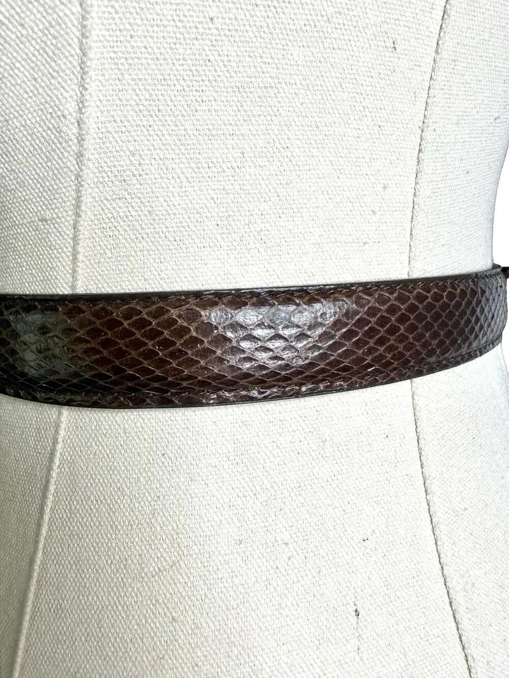 The Ritz Accessory Collection Genuine Snake Skin Leather Belt Sz. L